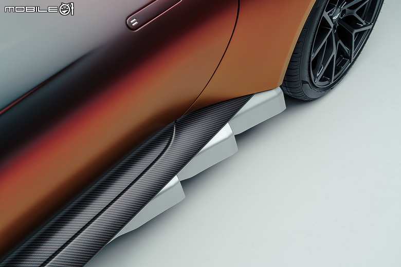 【限量150輛】Aston Martin推出12缸超跑Valen,品牌史上最強FR車款!