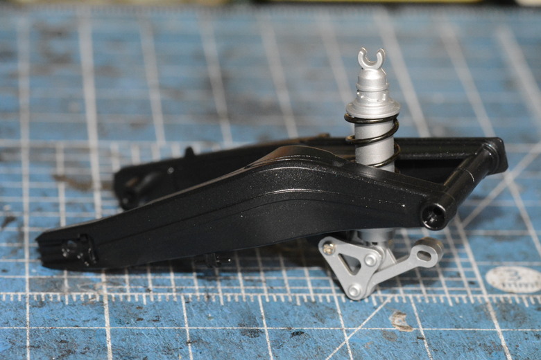 【模型製作】TAMIYA 1/12 HONDA CB1000F (圖多)