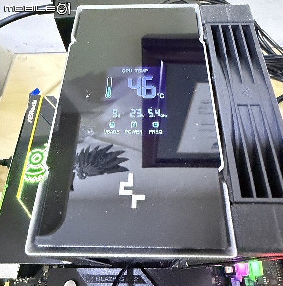 點我看大圖 強效單塔+數位顯示 DeepCool 九州風神 AK700 DIGITAL NYX