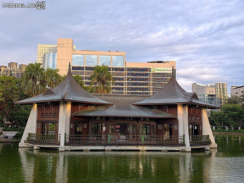 臺中公園、彰化銀行、臺中火車站 — 快閃臺中半天憶童年小旅行