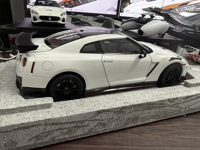 [開箱]1/18 Nissan GT-R Nismo R35 2022