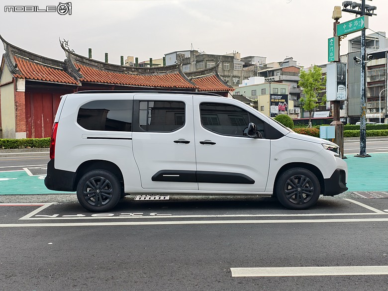 點我看大圖 替生活多留一點位置 / Citroën Berlingo