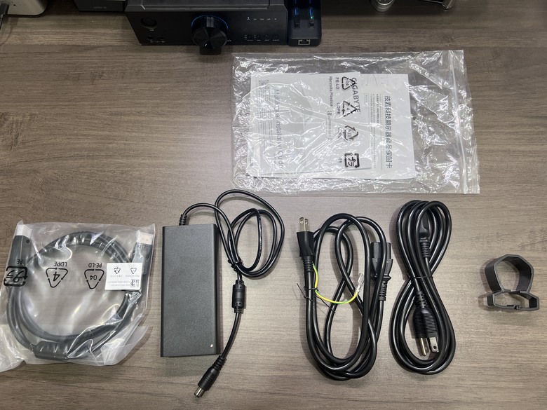 技嘉GO27Q24G-入門WOLED的救贖