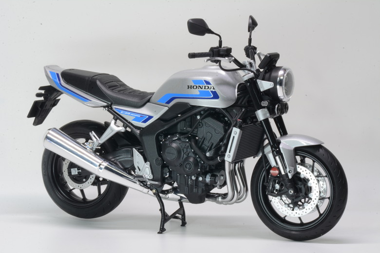 【模型製作】TAMIYA 1/12 HONDA CB1000F (圖多)