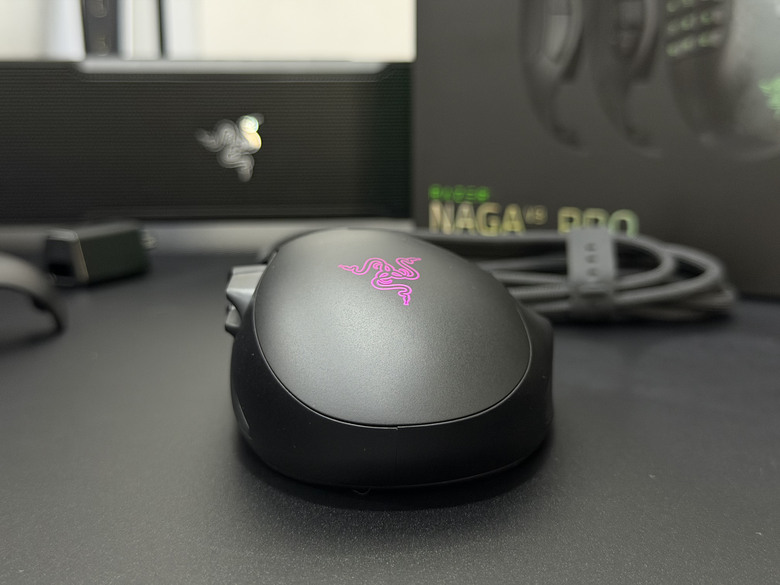 【開箱｜心得】三側板隨心更換，多達23顆自定義按鍵｜Razer Naga V3 Pro