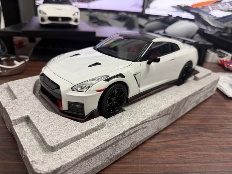 [開箱]1/18 Nissan GT-R Nismo R35 2022
