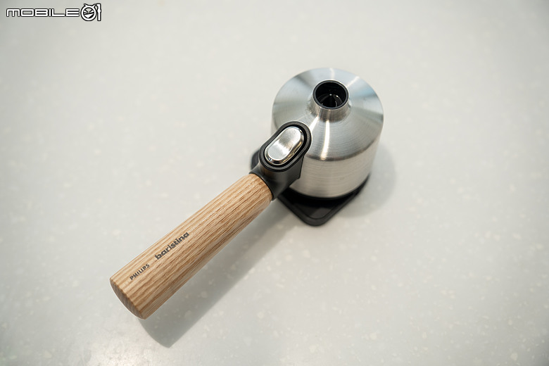 飛利浦 Philips Baristina 一滑即萃義式咖啡機開箱實測|一滑完成現磨咖啡,讓每天在家喝精品咖啡變得更簡單