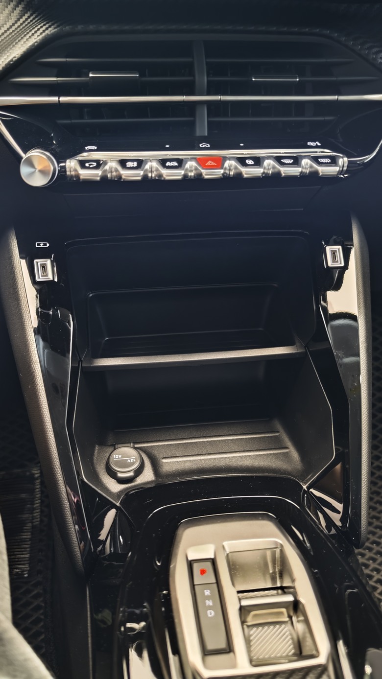 一個願望的實現 - Peugeot 208 小改款試駕