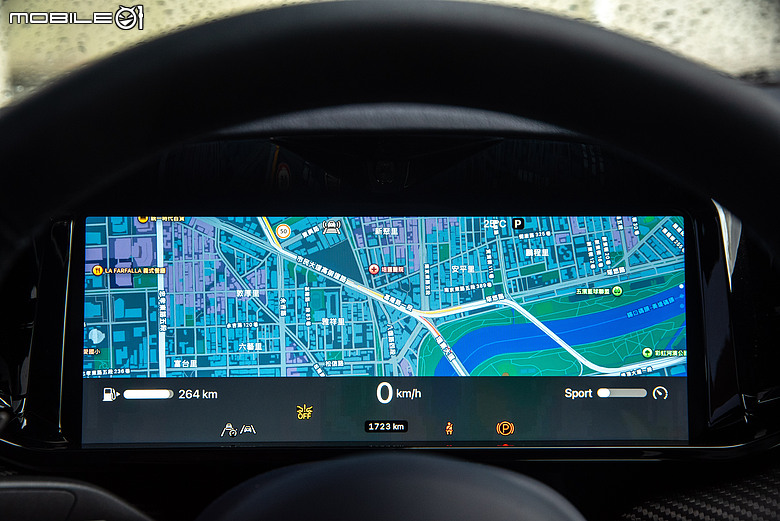 與車輛更緊密結合!Apple CarPlay Ultra實際體驗 feat. Aston Martin Vantage S