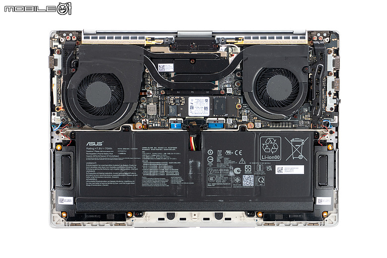 ASUS ExpertBook Ultra 體驗|首搭 3K Tandem OLED 的極輕 AI 商務旗艦!