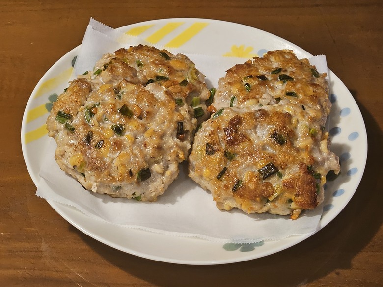 點我看大圖 黃豆肉餅