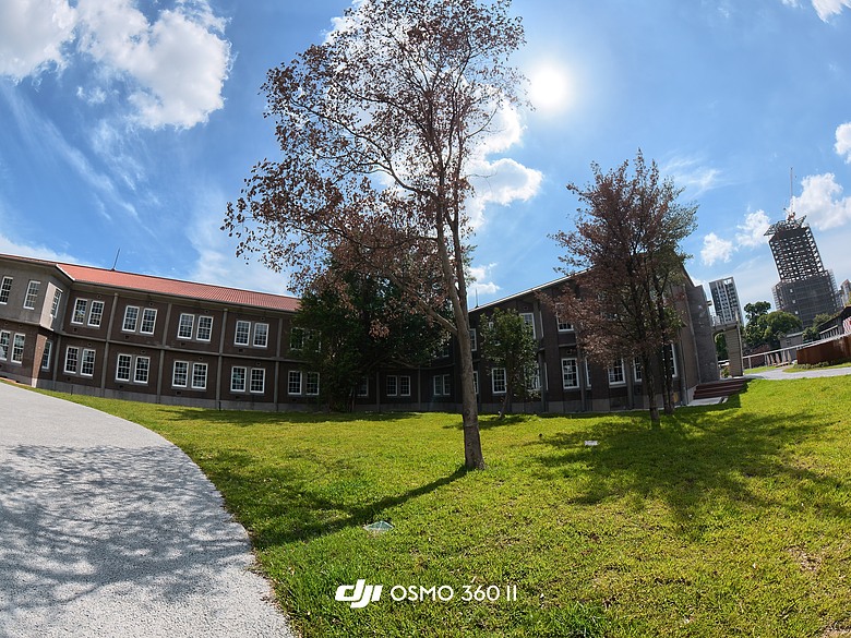 點我看大圖 DJI Osmo 360 II 評測報告|日夜全景畫質雙提升、「主角跟隨」實用度爆表!
