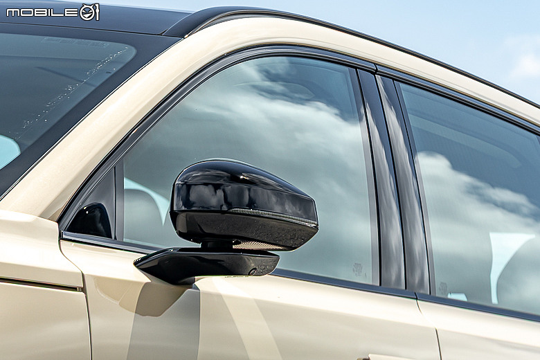 Volvo EX90 試駕|以北歐氛圍重新定義旗艦,引領品牌邁入新世紀的純電七人休旅!