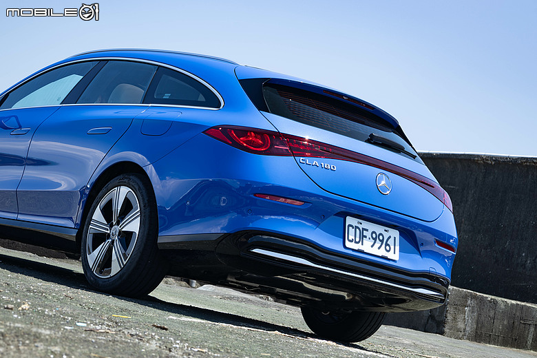 Mercedes-Benz CLA 180 Shooting Brake 油耗測試&試駕|不讓純電專美於前,油電動力也有出色油耗!