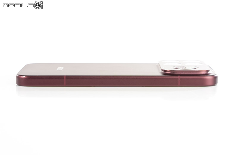 POCO F9 Ultra 體驗｜螢幕、相機、電量有感躍進，高 CP 值娛樂旗艦！