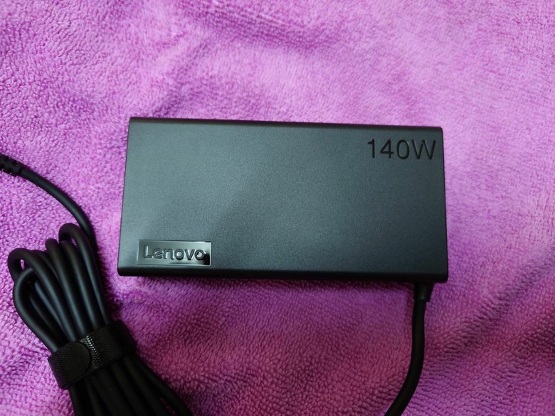 聯想Yoga Pro 7 15 ASH11 簡單開箱,9/12加裝SSD