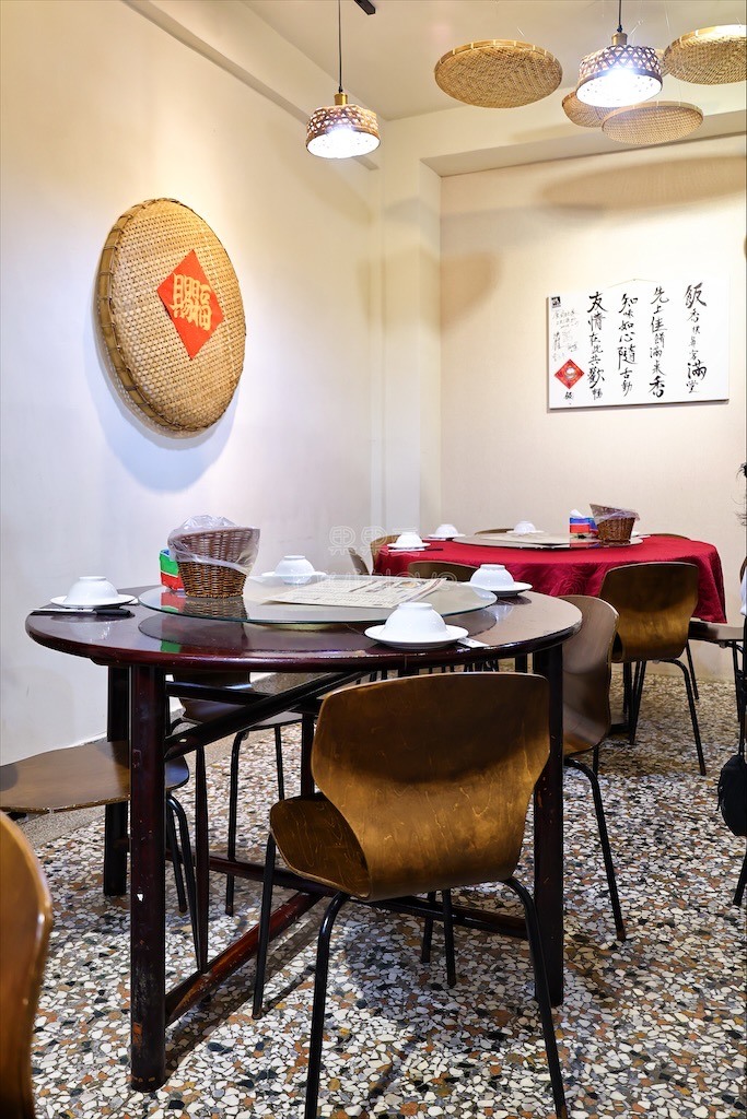 復古老宅道地台菜餐廳推薦,必吃招牌玉米雞、老菜脯蛤蜊雞,寵物友善/包廂聚餐