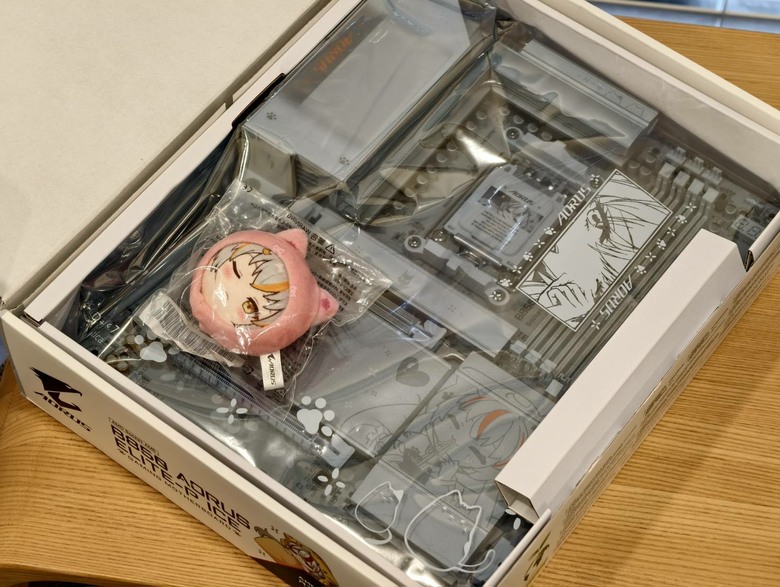 動漫風格貓娘主機板 B850 AORUS ELITE-P ICE ，見識不一樣的雕妹