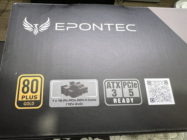 點我看大圖 Epontec MARS 1000W電源 與 Montech TG3玻璃海景機殼開箱