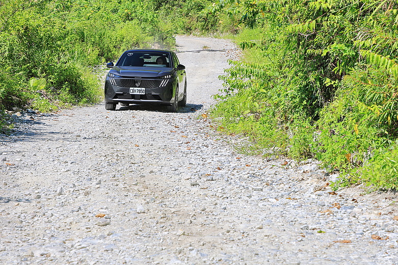 點我看大圖 (映像旅行) 在花蓮來場南法輕旅行 feat.PEUGEOT 3008、CITROËN C5 AIRCROSS