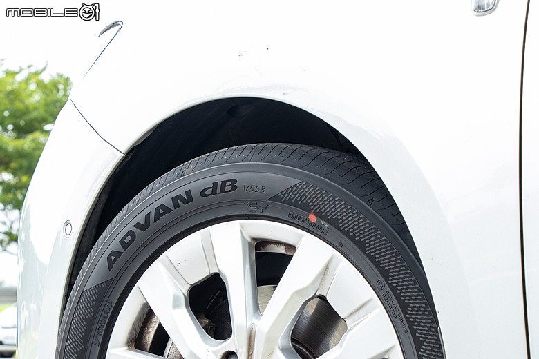Yokohama Advan dB V553 三千公里試胎體驗｜擺脫惱人轟鳴聲，行路質感大幅提升！