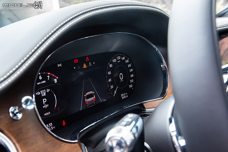 老派機械與電氣化時代的相遇｜Bentley Arnage T與Flying Spur Hybrid