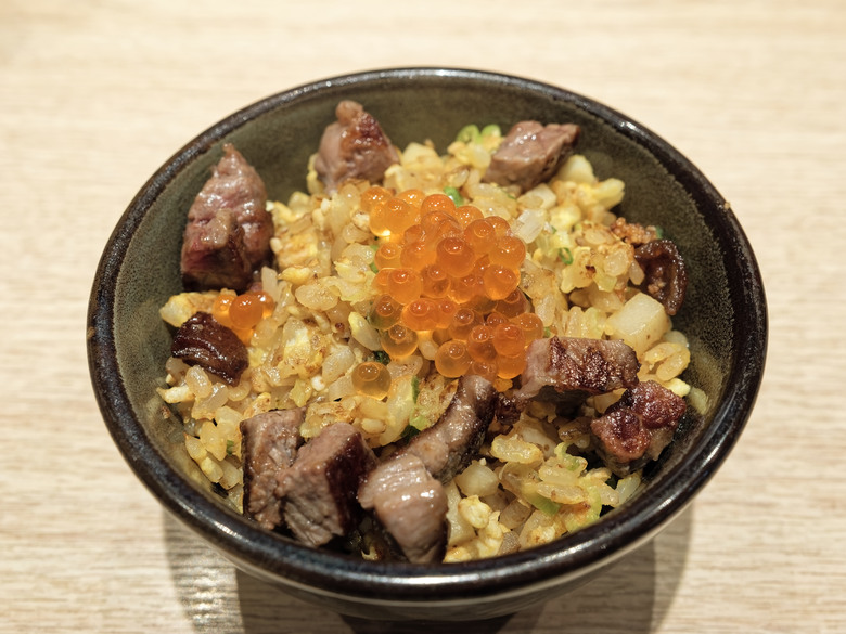 台北美食｜王品阪前鐵板燒：阪前御品套餐(A5黑樺牛老饕)（OM SYSTEM OM-3 + 17mm F1.2 實拍）