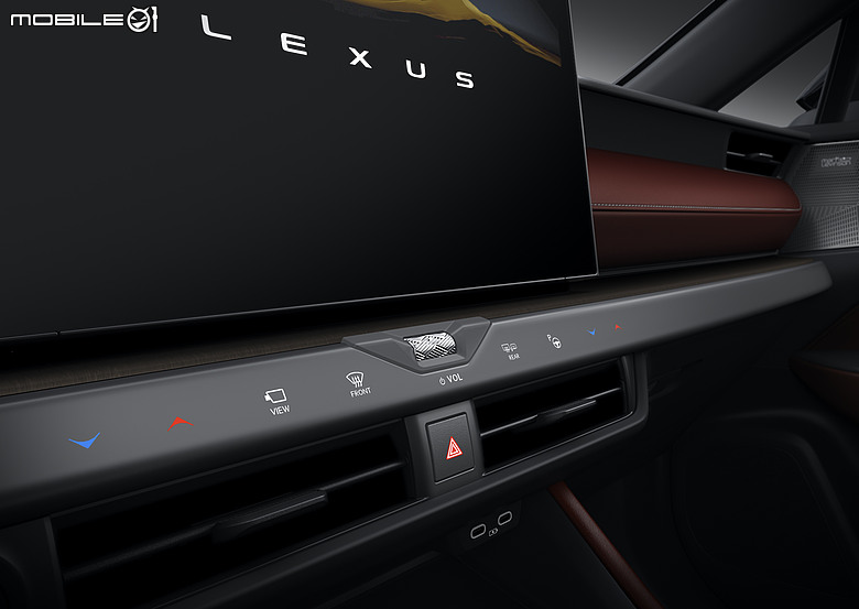【海外新訊】Lexus NX小改款亮相，新增2.0升油電、新內裝大螢幕上身！