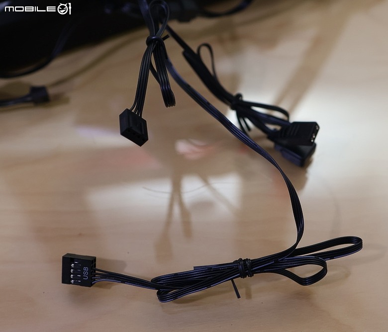 4.5吋大螢幕 AIO 九州風神 LT360 VISION ARGB