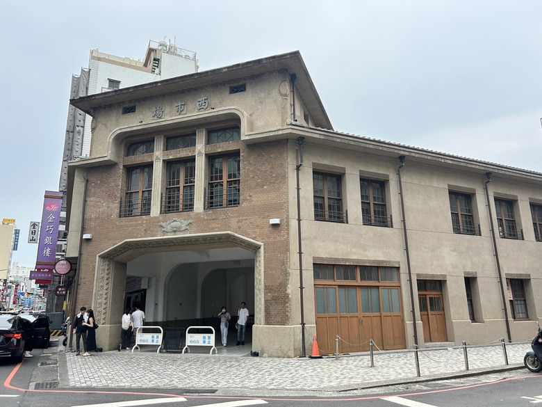 懷 念 台 南 車 站 府 城 半 日 騎 遊