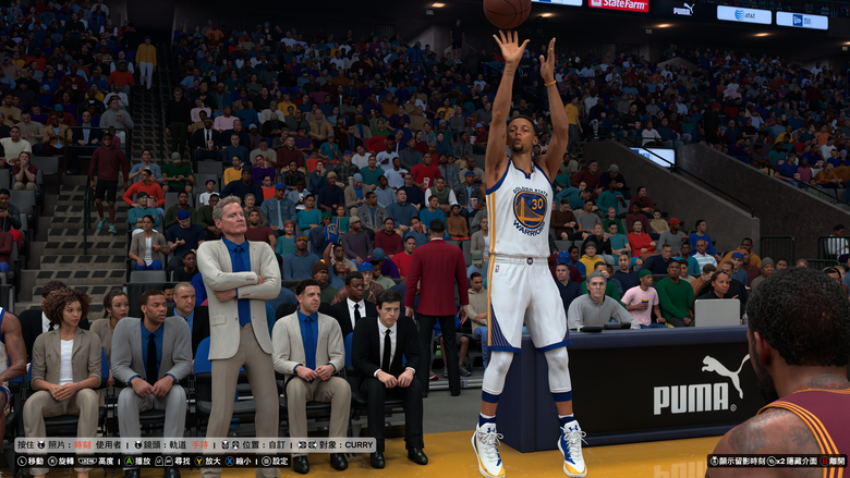點我看大圖 NVIDIA DLSS 5 畫質提升技術體驗 在《NBA 2K27》中體驗彷彿親臨現場的擬真畫質感受