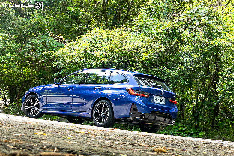 BMW 318i Touring M Sport 試駕|帥勁跑格、價格OK!