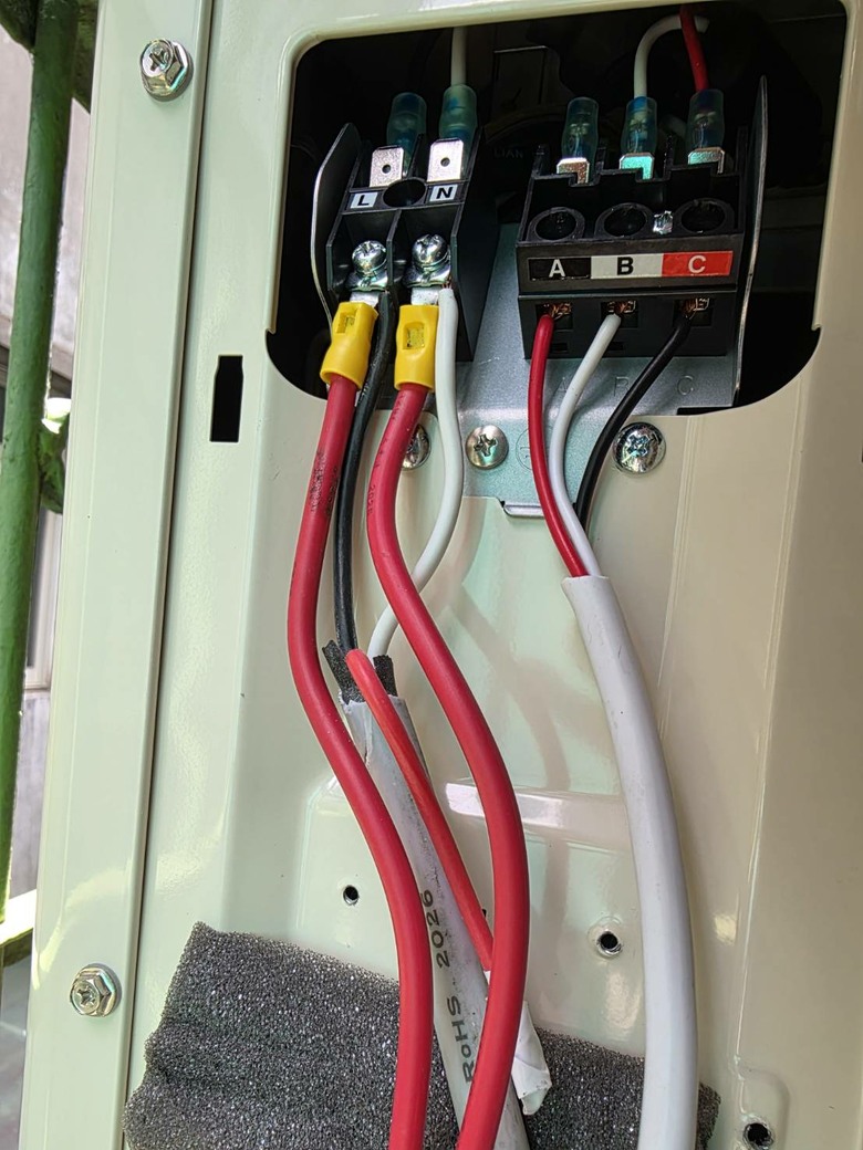 求救:220V電線走線與配線安裝問題(拜託大神解惑)