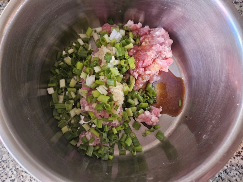 點我看大圖 黃豆肉餅