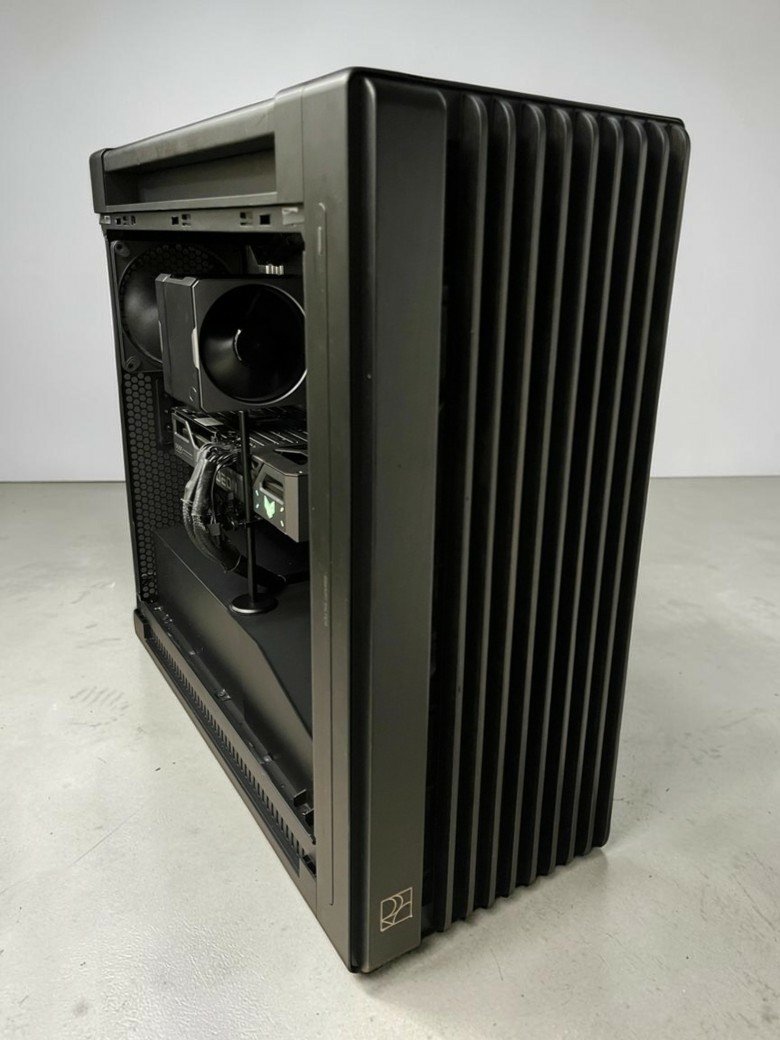 點我看大圖 ASUS PA602 機殼清洗與主機拆裝