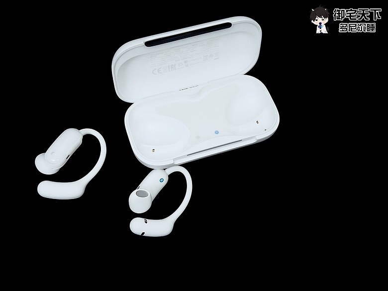點我看大圖 開箱|soundcore AeroFit 2 Pro 開放式降噪耳機 - 有5段可調式耳掛、即時翻譯,運動與商務皆適用之作!