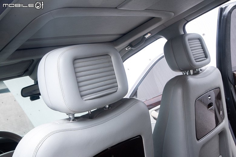老派機械與電氣化時代的相遇｜Bentley Arnage T與Flying Spur Hybrid