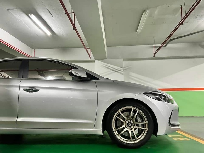 Hyundai Elantra 關箱文