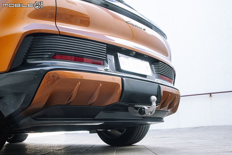Porsche Cayenne S Electric 試駕|操控本色依舊,科技座艙更令人驚艷!