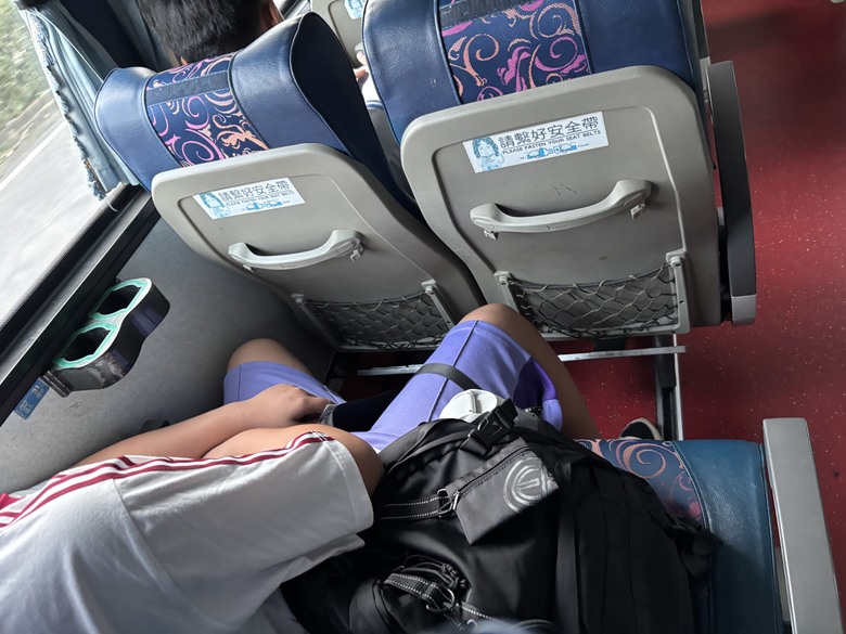從搭公車這件事，可以看出來台灣的小孩多沒教養