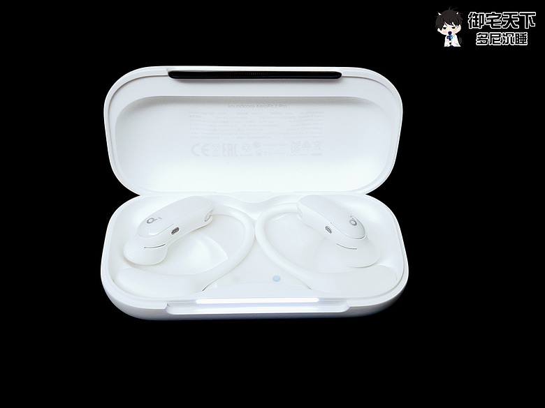 點我看大圖 開箱|soundcore AeroFit 2 Pro 開放式降噪耳機 - 有5段可調式耳掛、即時翻譯,運動與商務皆適用之作!