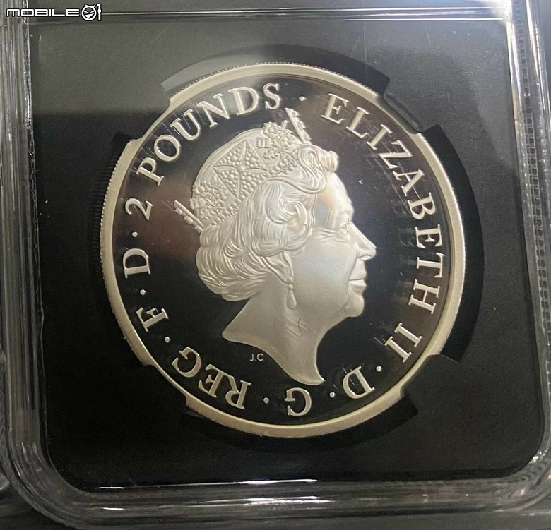 點我看大圖 【分享開箱】2018 Great Britain Royal Mint Britannia Oriental Border 1 oz Proof Gold Coin PF70UC & Silver Coin PF70UC FDI 英國皇家鑄幣廠不列顛女神東方邊境一盎司精鑄金銀幣
