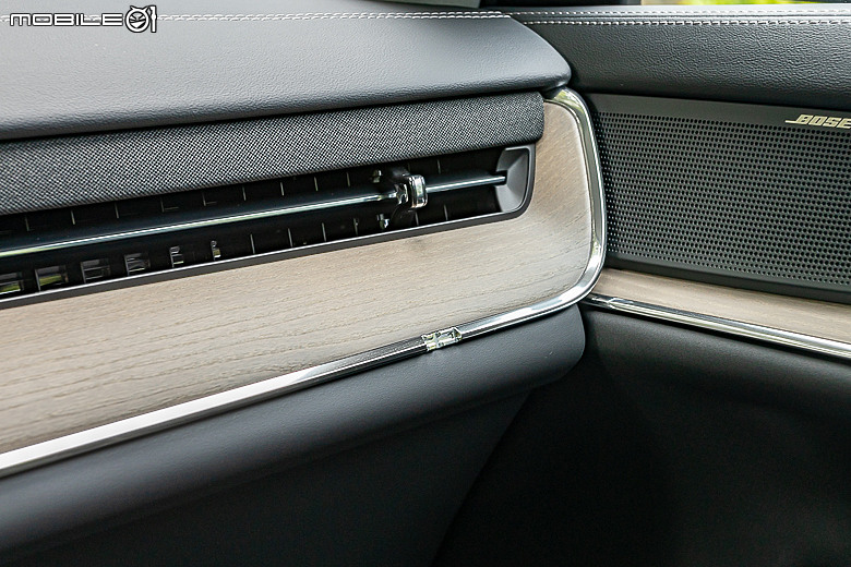 Volvo EX90 試駕|以北歐氛圍重新定義旗艦,引領品牌邁入新世紀的純電七人休旅!