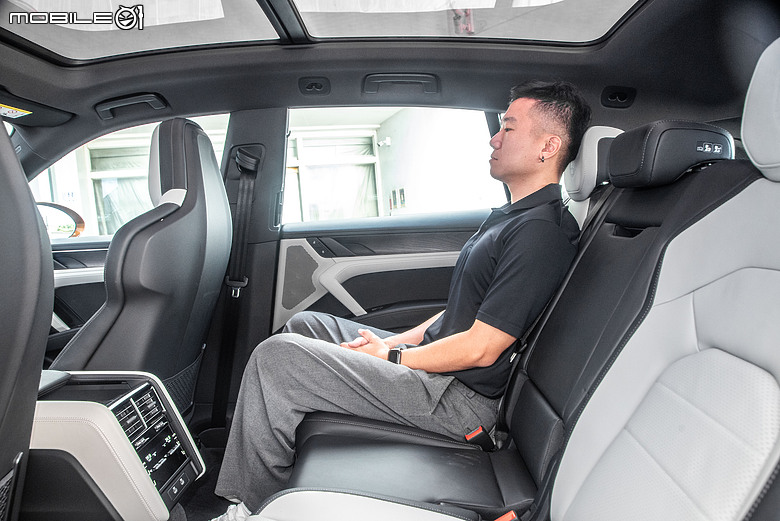 Porsche Cayenne S Electric 試駕|操控本色依舊,科技座艙更令人驚艷!
