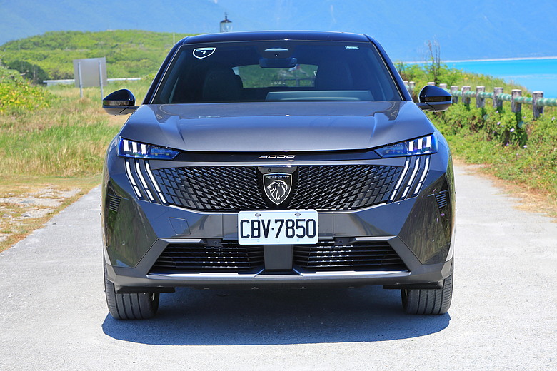 點我看大圖 (映像旅行) 在花蓮來場南法輕旅行 feat.PEUGEOT 3008、CITROËN C5 AIRCROSS