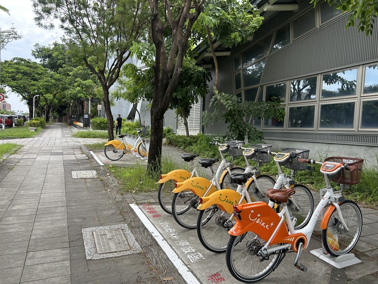 懷 念 台 南 車 站 府 城 半 日 騎 遊