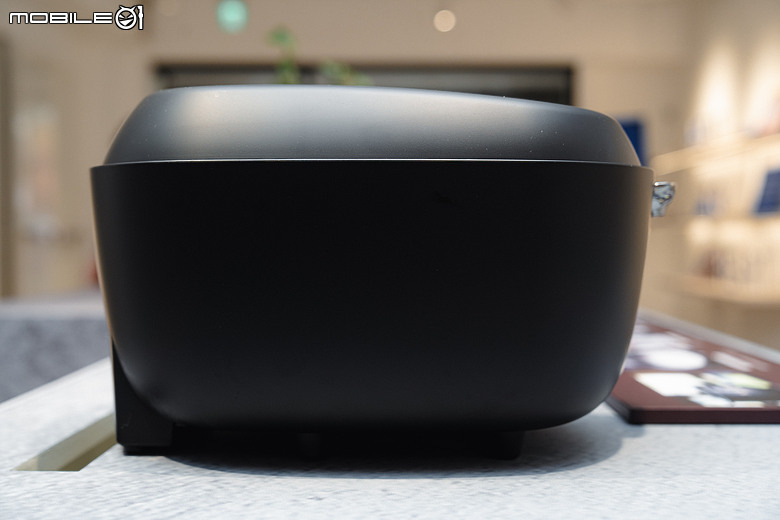 虎牌TIGER「土鍋泡火炊」旗艦電子鍋在台上市｜把日本料亭土鍋飯搬回家！