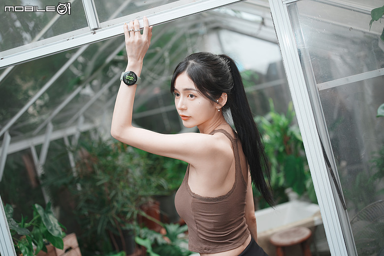 Google Pixel Watch 5 體驗|抬手對話更便利、AI 健康教練隨行!