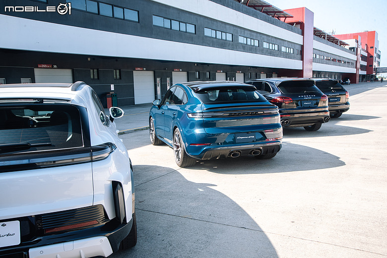 Porsche Cayenne S Electric 試駕|操控本色依舊,科技座艙更令人驚艷!