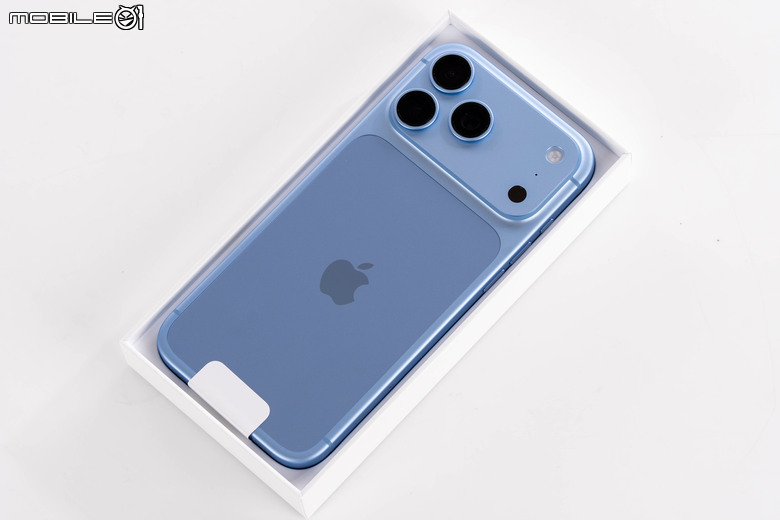蘋果 iPhone 18 Pro Max 24 小時開箱/配件與新相機功能速試 4 級可變光圈功能真的強大!